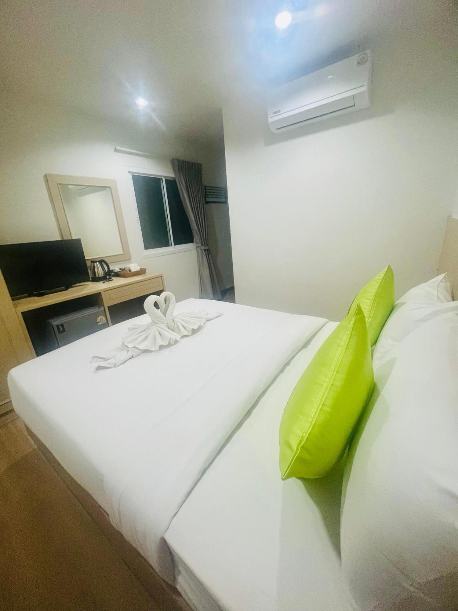 28 Boutique Hotel Patong Exterior foto